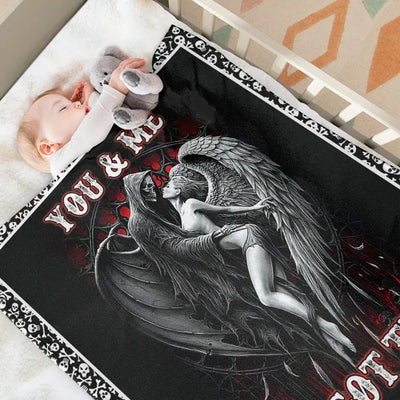 Beauty And Ghost Human Skeleton Printed Halloween Soft Cozy Lightweight Durable Plush Flannel Throw Blanket For Bedroom Living Rooms Sofa Couch 50Inchx60Inch