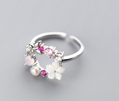Shell wreath ring